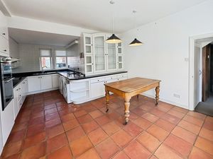 Photo 20- click for photo gallery